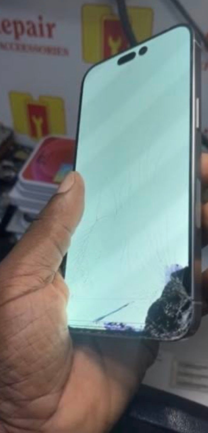 iPhone 15 pro max screen repair (mail in service)