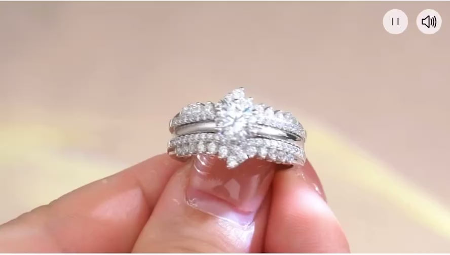 Women’s engagement ring sterling silver